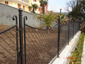 ograde za stepeništa , portuni ,kovane ograde , okućnice , kapije bravarija , rijekamont